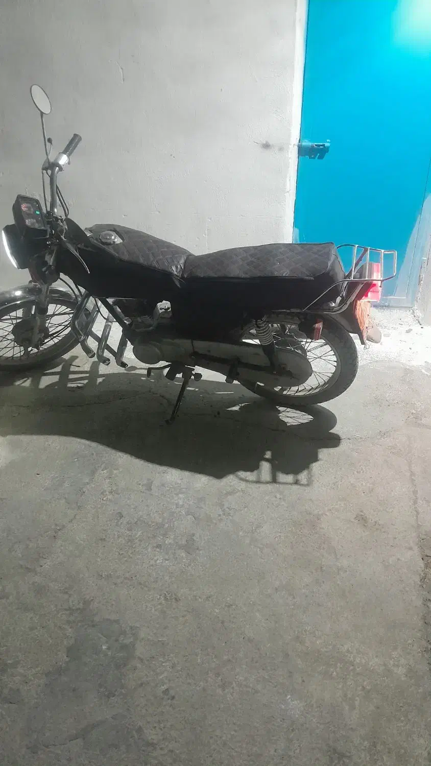 موتور ۱۲۵ فروشی فوری|موتورسیکلت|نوشین شهر, |دیوار