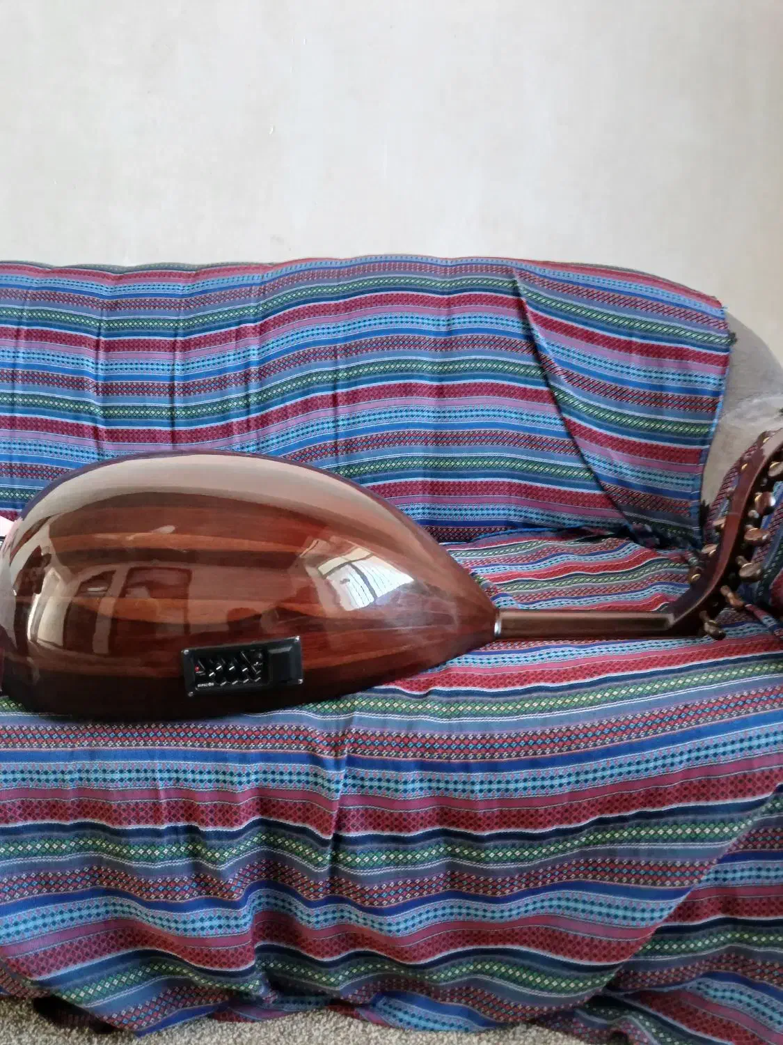 عود مصری|سازهای سنتی|بندرعباس, |دیوار