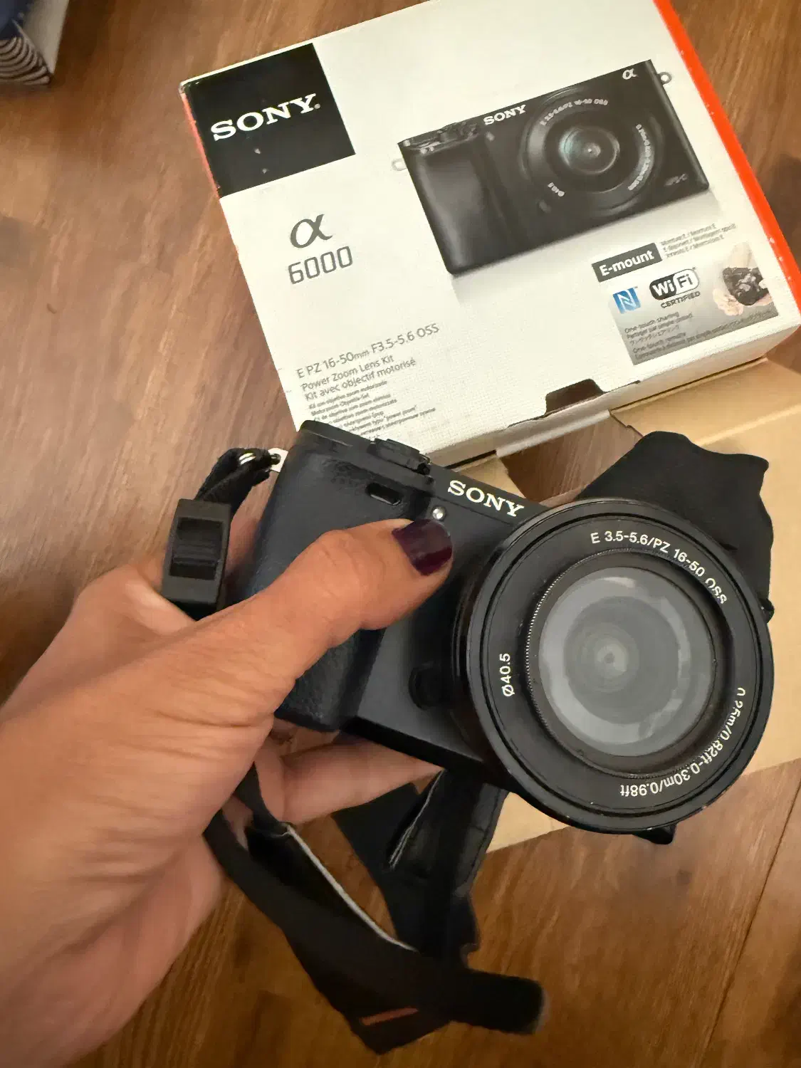 دوربین سونی آلفا ۶۰۰۰ با لنز ۱۶-۵۰|دوربین عکاسی و فیلمبرداری|گرگان, |دیوار