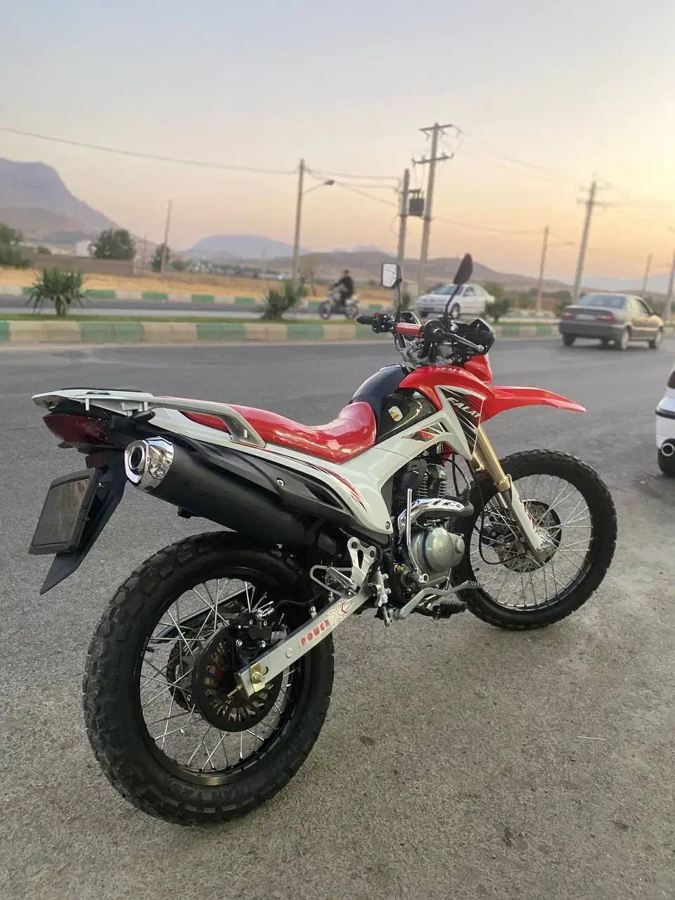 موتور تریل فلات  ۲۰۰ CRF cc|موتورسیکلت|سنقر, |دیوار