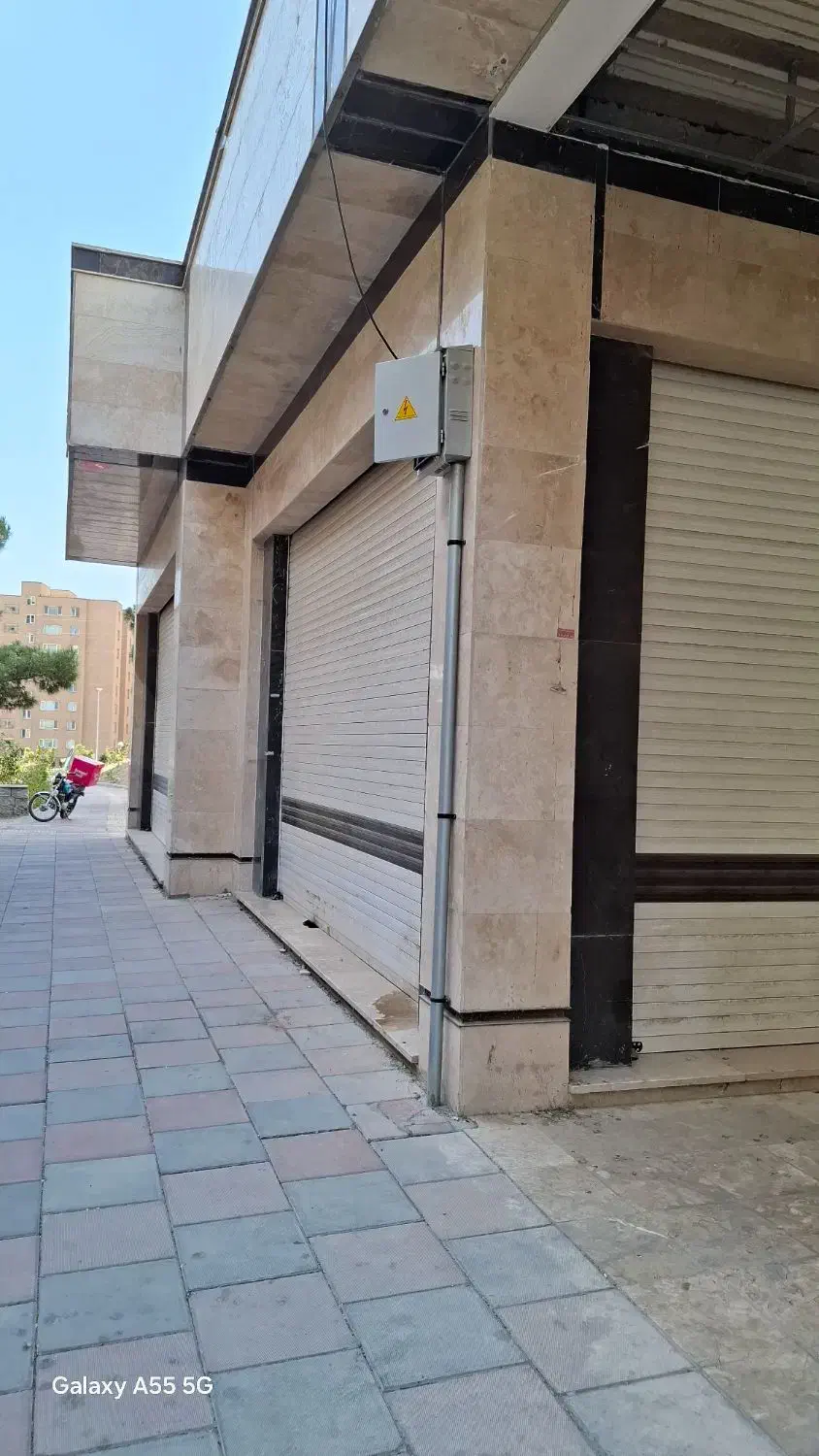 مغازه تجاری / با ملکیت دونبش/ شهرک خرازی|فروش مغازه و غرفه|تهران, شهرک خرازی|دیوار