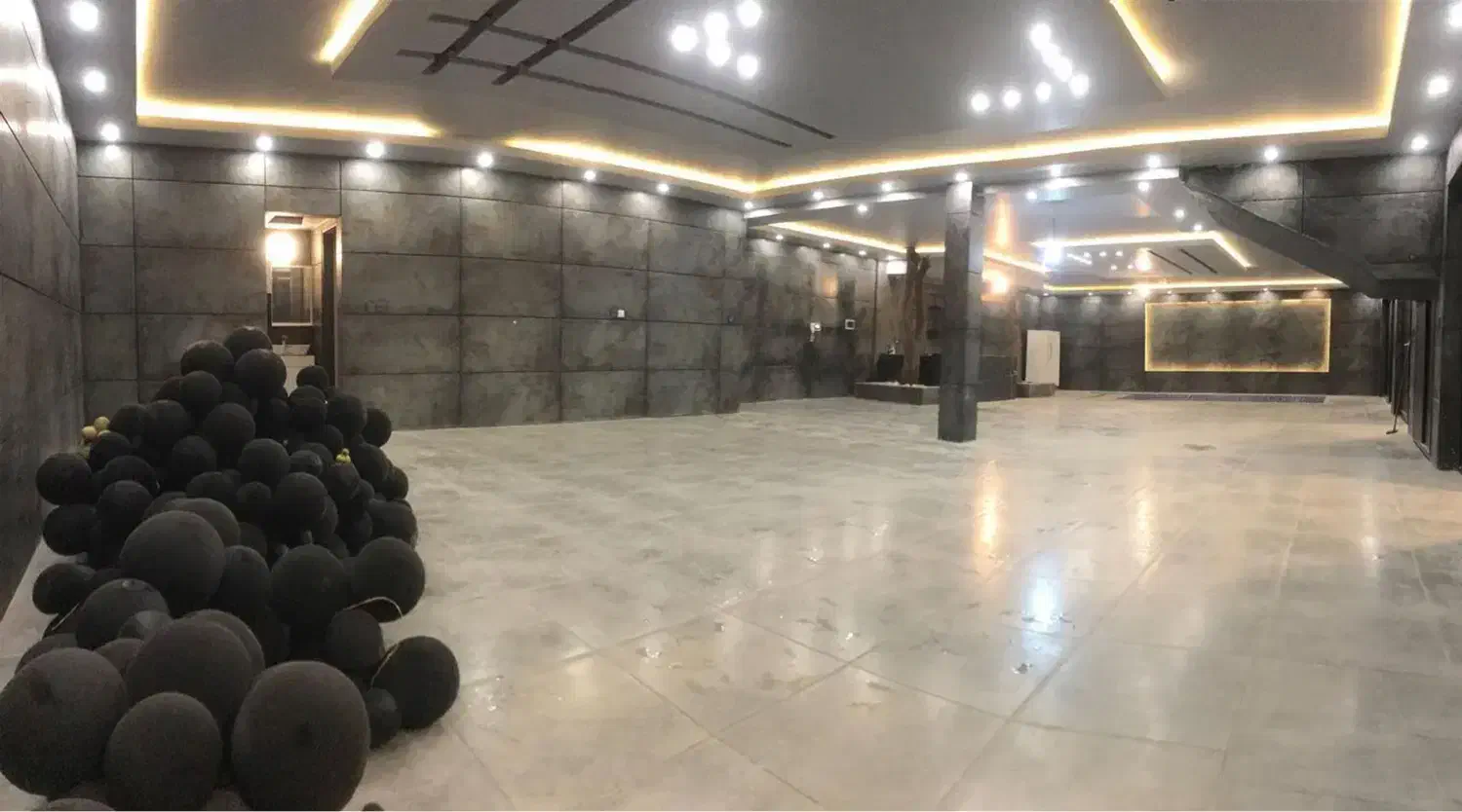 رهن و اجاره 250 متر سالن اجتماعات|اجارهٔ دفتر کار، اتاق اداری، مطب|تهران, کوهک|دیوار