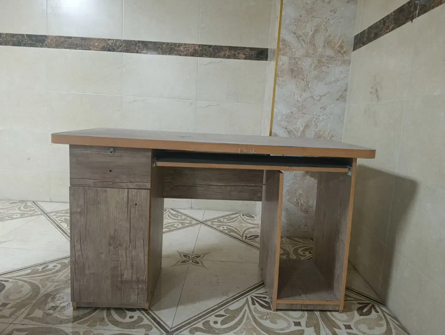 میز کامپیوتر|میز تحریر و کامپیوتر|تبریز, |دیوار