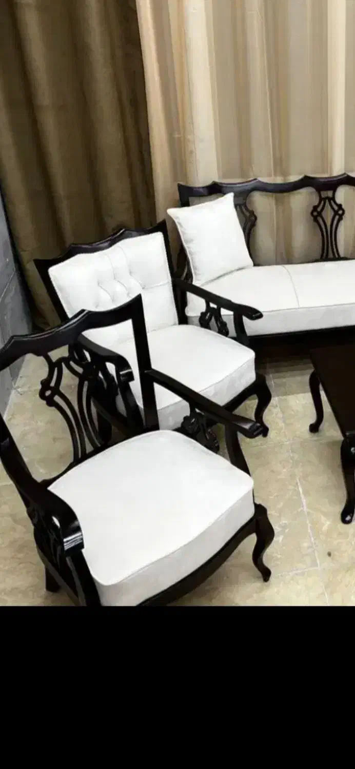 مبل زیبای اتریشی به خاطر تغییر شغل نصف قیمت|مبلمان خانگی و میز عسلی|تنکابن, |دیوار