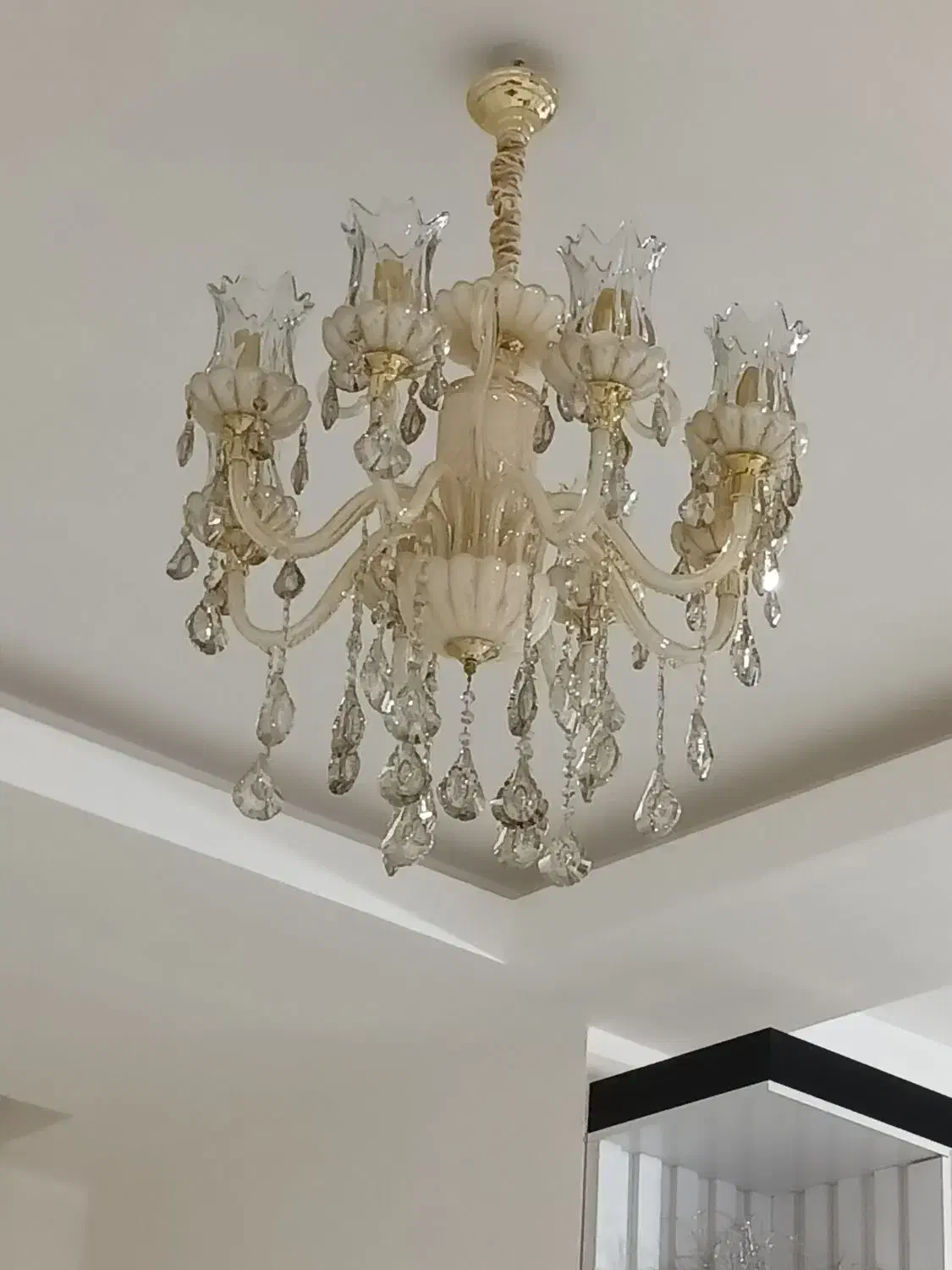 فروش یک عدد لوستر ۸ شاخه|لوستر و چراغ آویز|محمدیه-قزوین, |دیوار