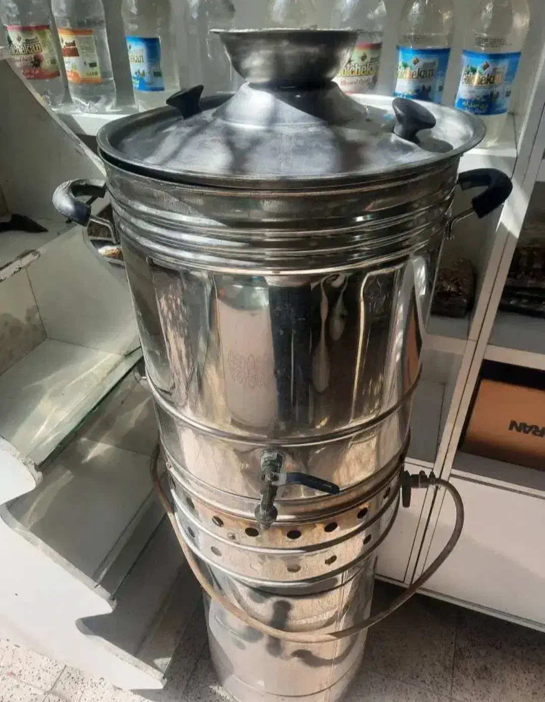 سماور هیئتی بزرگ و جام اجیل وشکلات برای مغازه|سماور، چایساز، قهوهساز|مشهد, انقلاب|دیوار