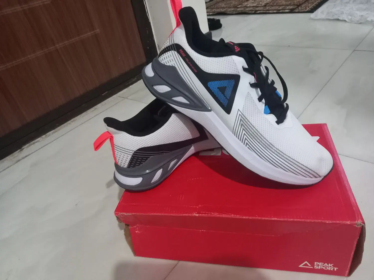 کتونی نو نو|کیف، کفش، کمربند|ماهدشت, |دیوار