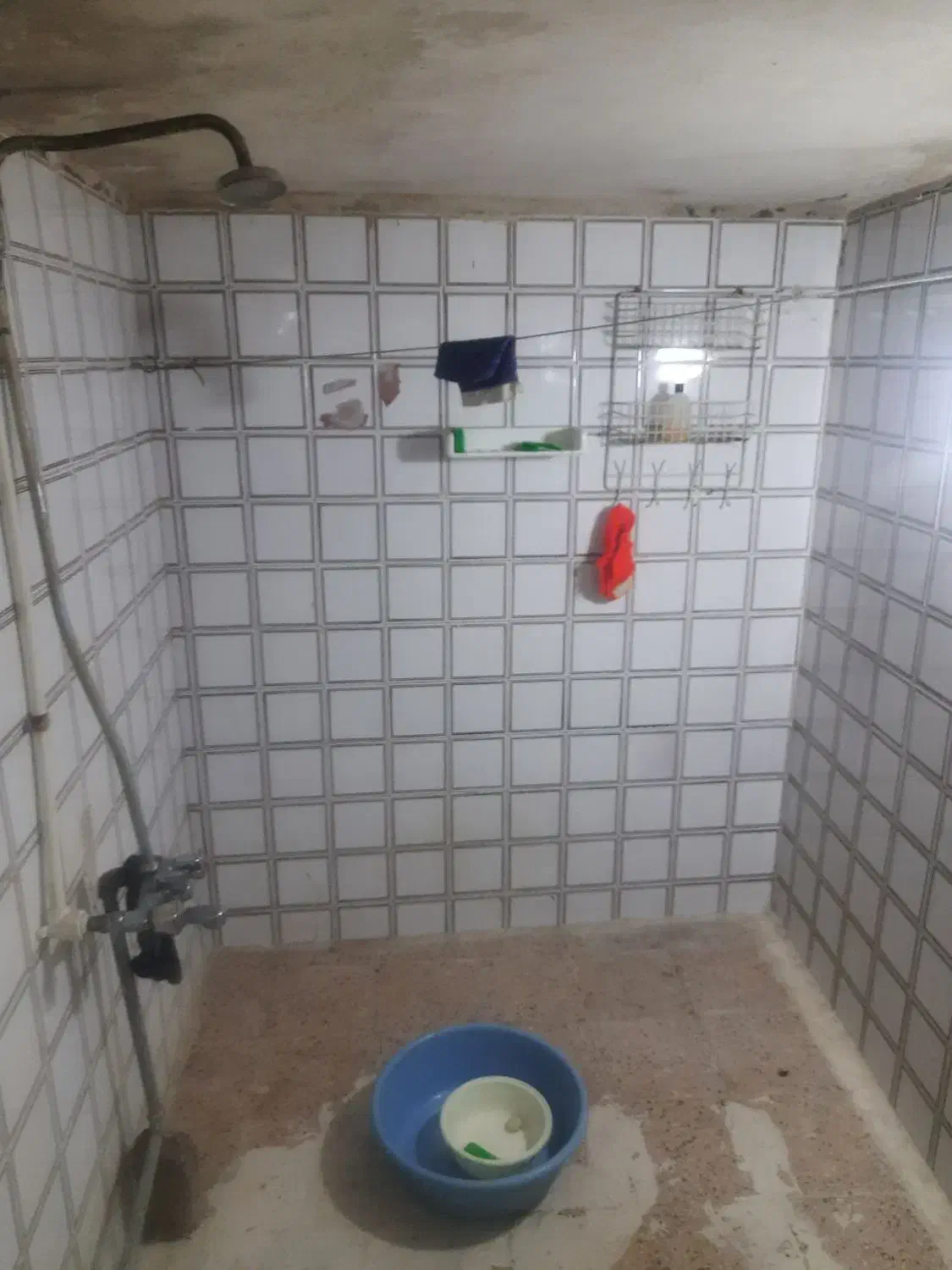 خانه دربستی ۱۰۰متری خیابان اصلی