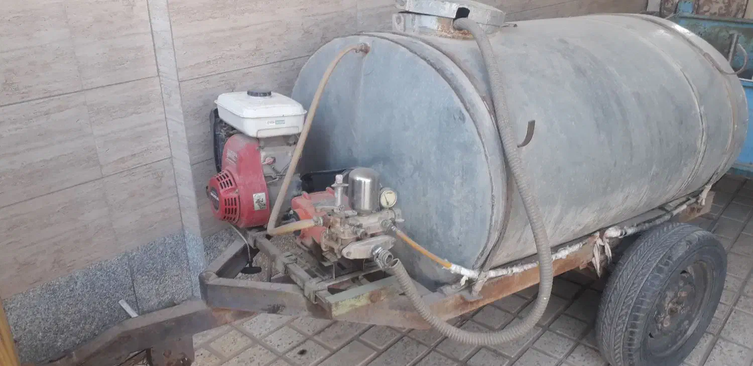 تریلی تانکرسمپاش ۱۲۰۰لیتری وتریلی پشت ماشینی|ماشین‌آلات صنعتی|کرمان, |دیوار