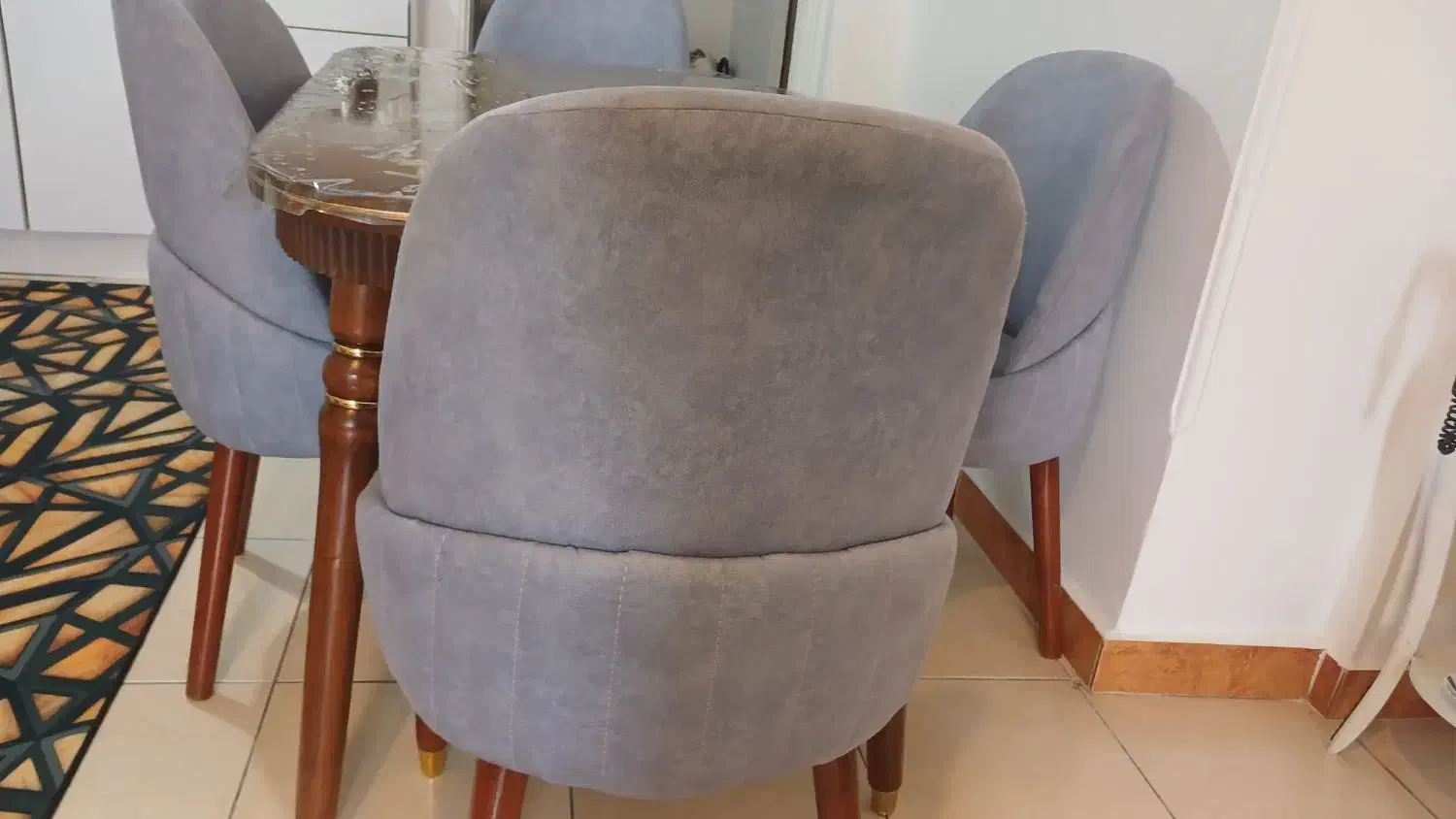 میز ناهارخوری سالم|میز و صندلی غذاخوری|رشت, جهاد|دیوار