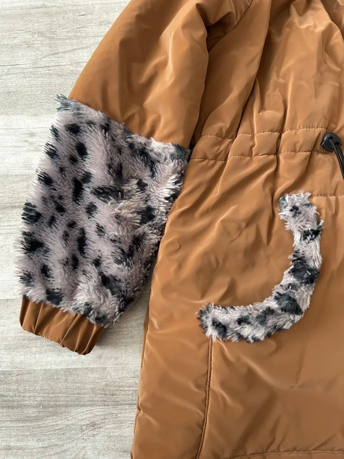 کاپشن دخترونه|لباس|اقبالیه, |دیوار