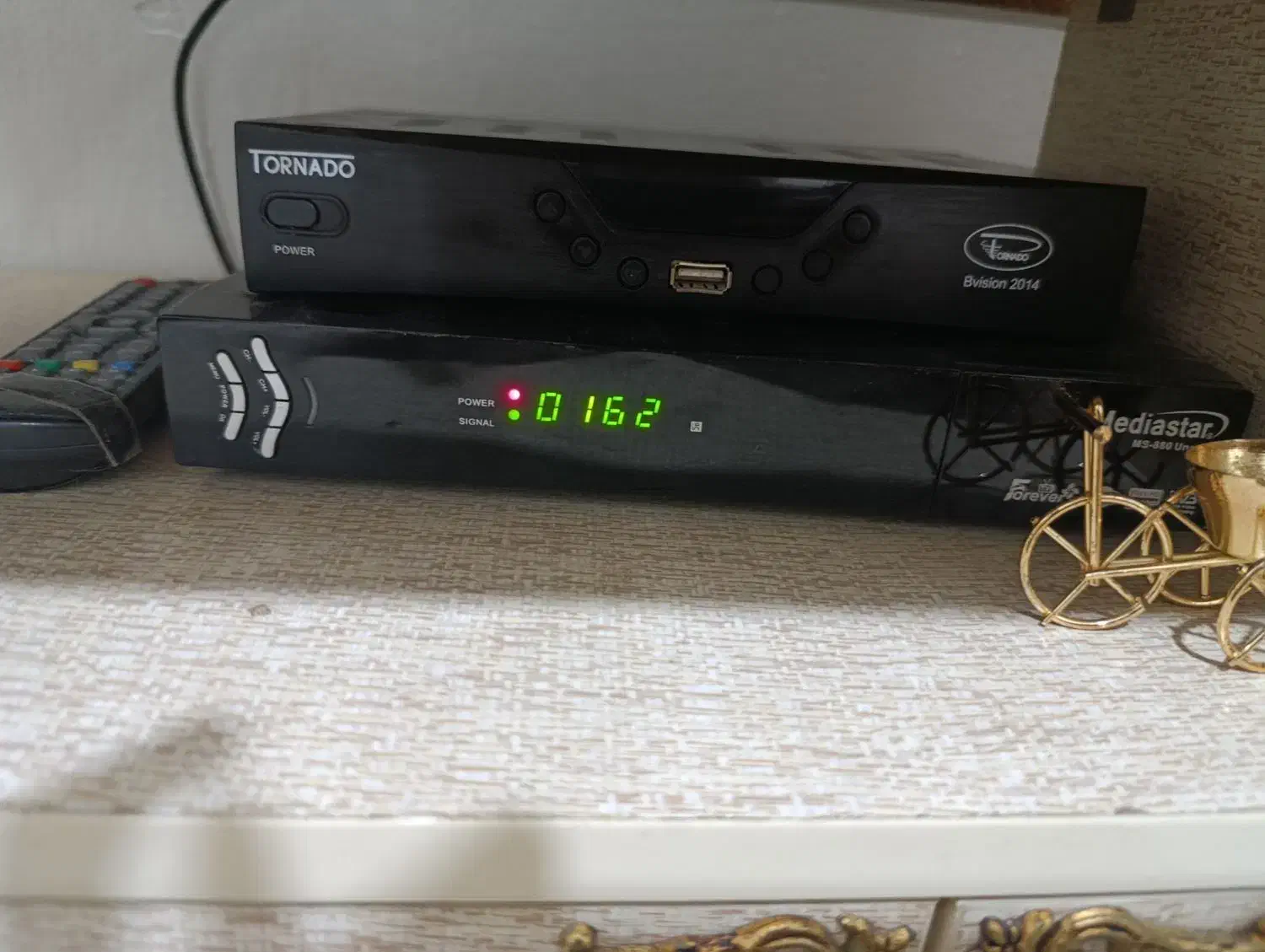 گیرنده و دیجیتال تلویزیون با آنتن|صوتی و تصویری|تاکستان, |دیوار