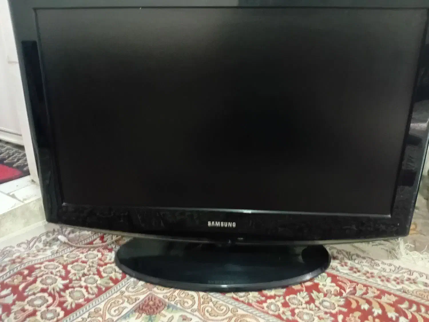 ال سی دی ۳۲ اینچ سالم|تلویزیون و پروژکتور|اسلامشهر, شهرک واوان|دیوار