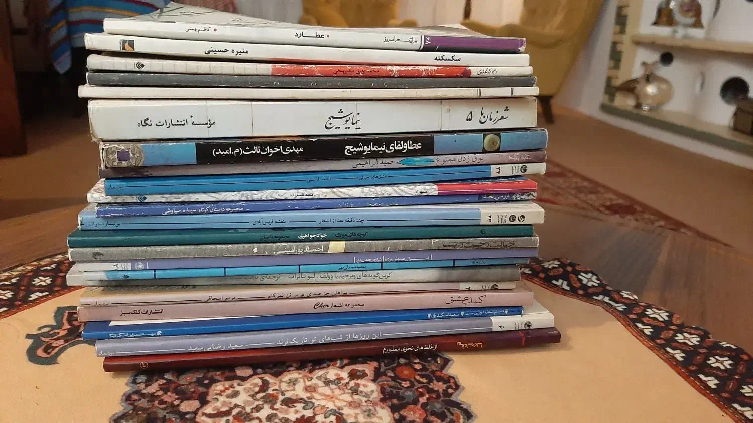 کتاب داستان و شعر|کتاب و مجله ادبی|رشت, تازه آباد|دیوار