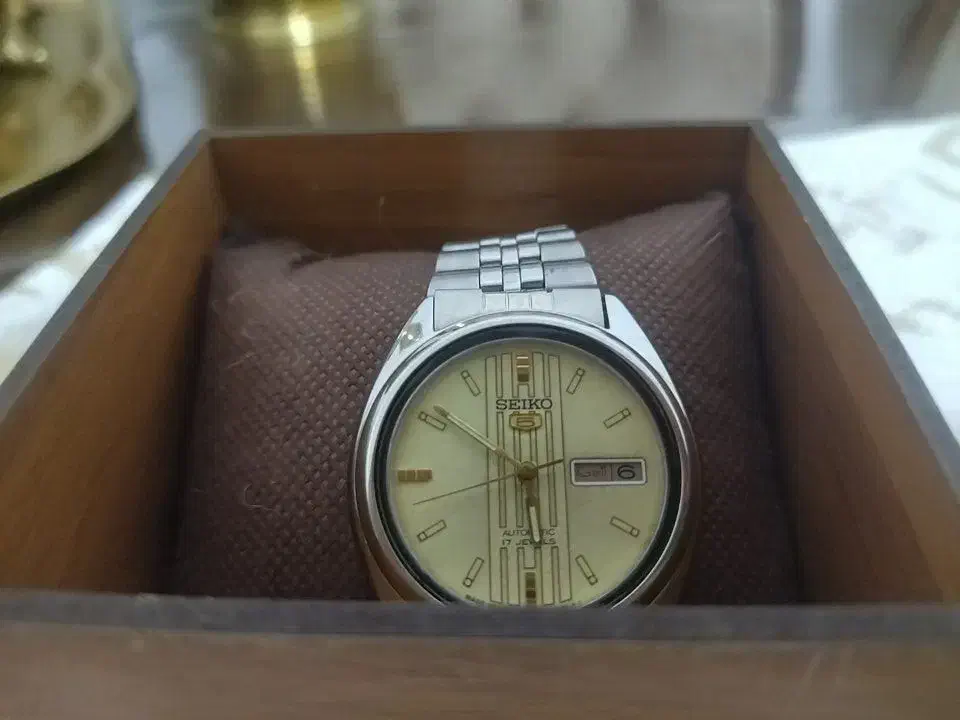 سیکو۵ شب نما|ساعت|سنندج, |دیوار