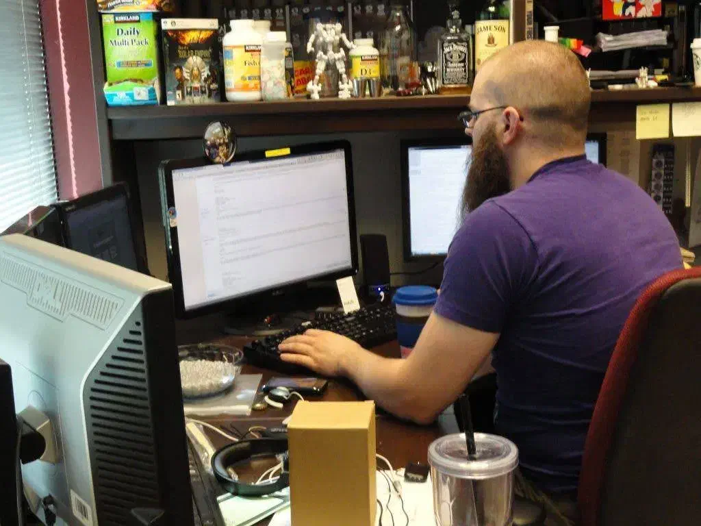 برنامه نویس هستم طراحی سایت اختصاصی و سایت وردپرس|خدمات رایانهای و موبایل|الوند, |دیوار