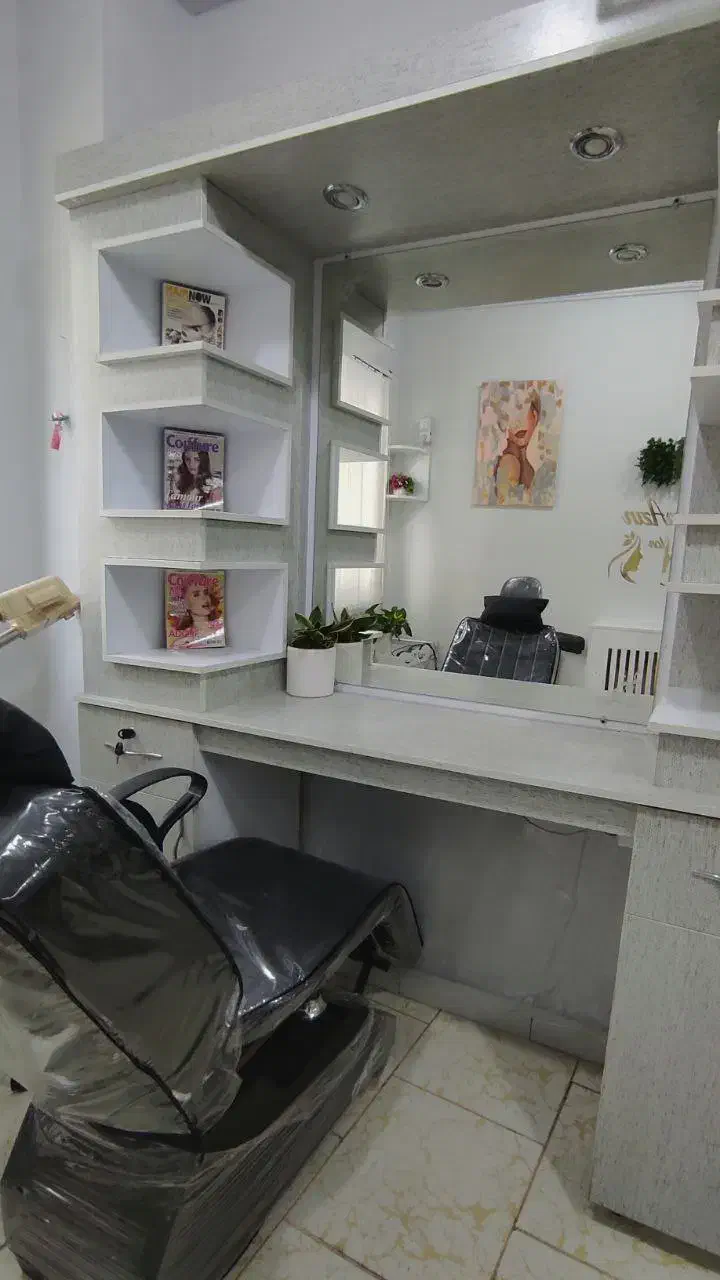 اجاره صندلی ولاین در سالن زیبایی واقع درحاجی آباد|خدمات آرایشگری و زیبایی|رشت, حاجی آباد|دیوار