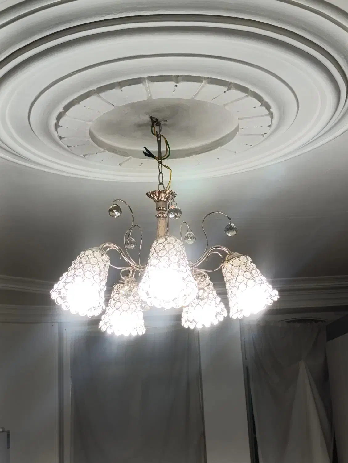 دو عدد لوستر در حد نو|لوستر و چراغ آویز|ارومیه, |دیوار