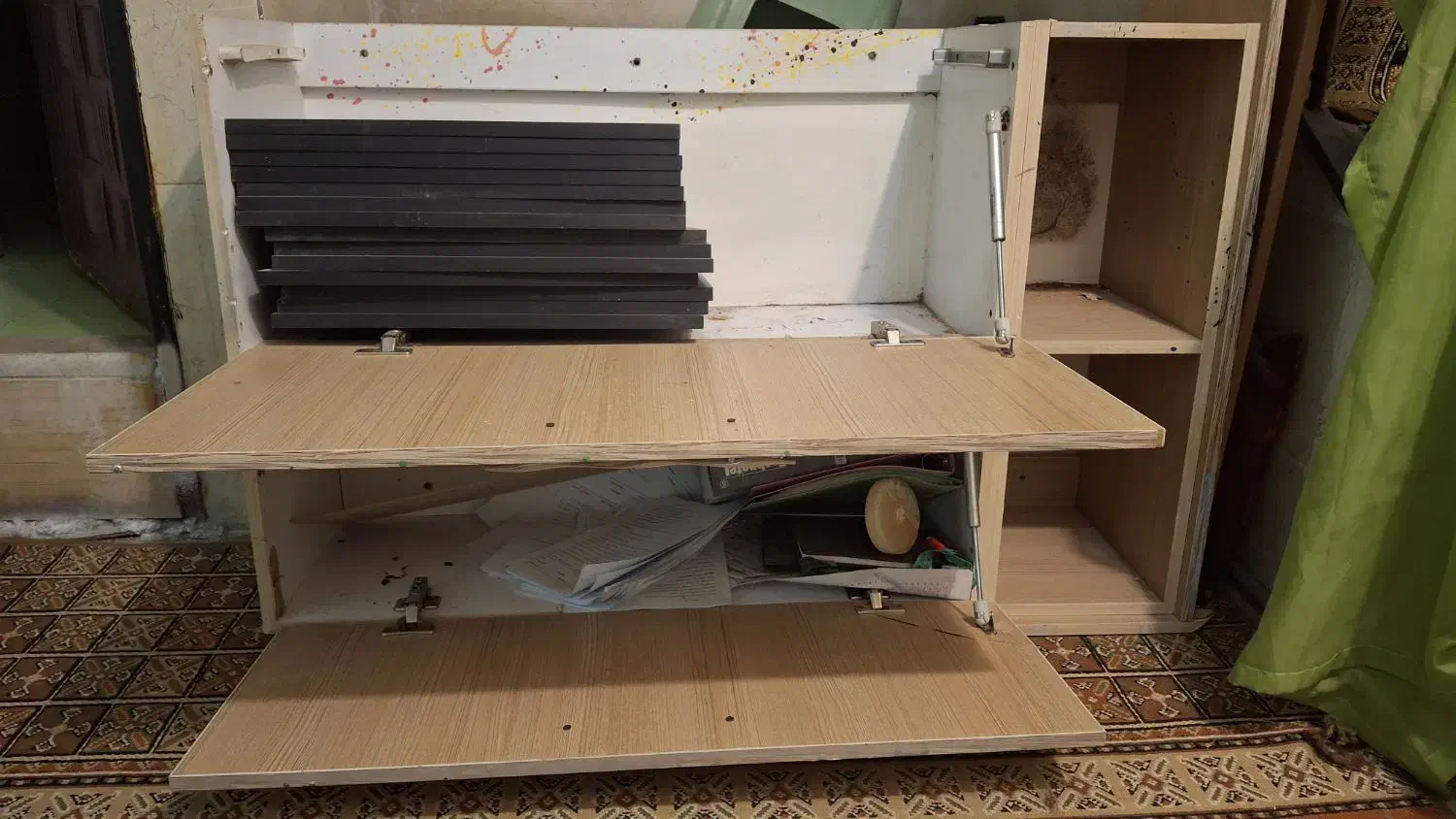 کمد دیواری چوبی رایگان|کتابخانه، شلف، قفسههای دیواری|اصفهان, بهارستان|دیوار