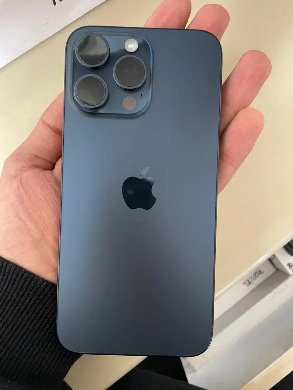 ۱۵ پرومکس آک|موبایل|بروجرد, |دیوار