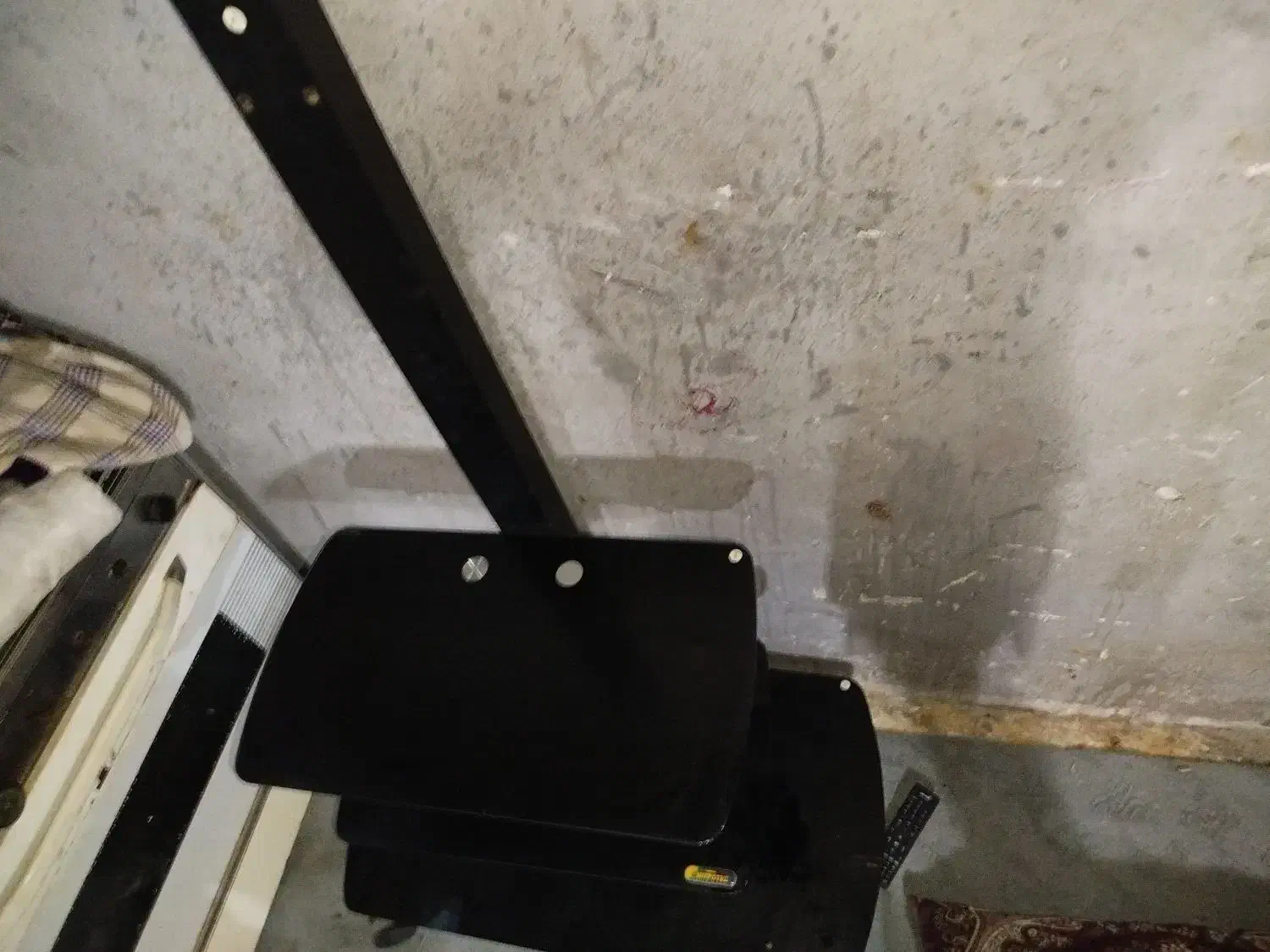 فروش یک عدد میز تلویزیون درحد نو|میز تلویزیون|بندرعباس, |دیوار