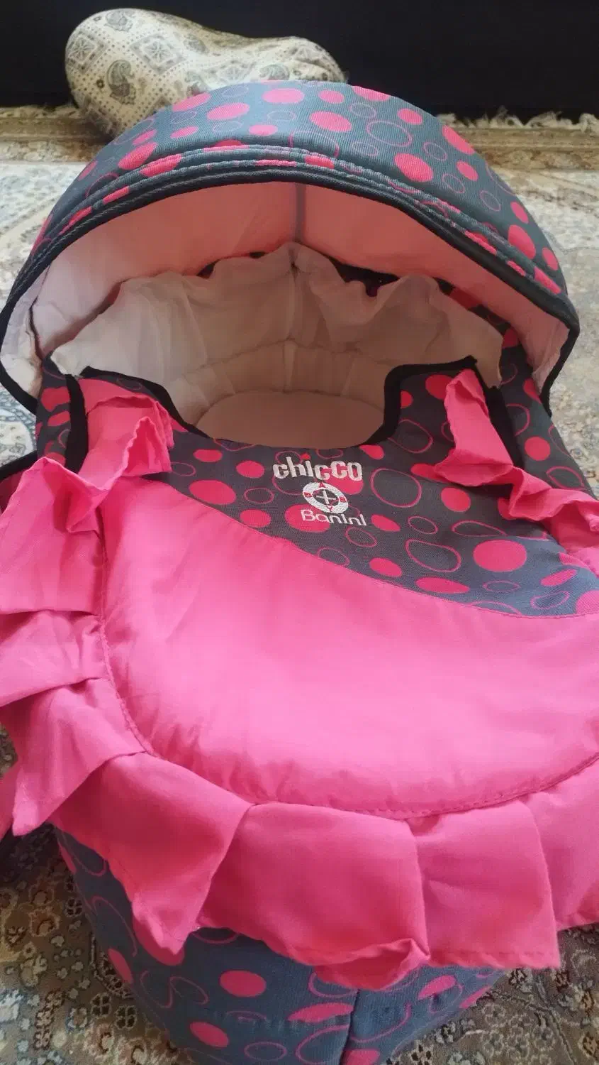 ساک خواب نوازد با لباس و گهواره ثابت|کفش و لباس بچه|شیراز, نیایش|دیوار