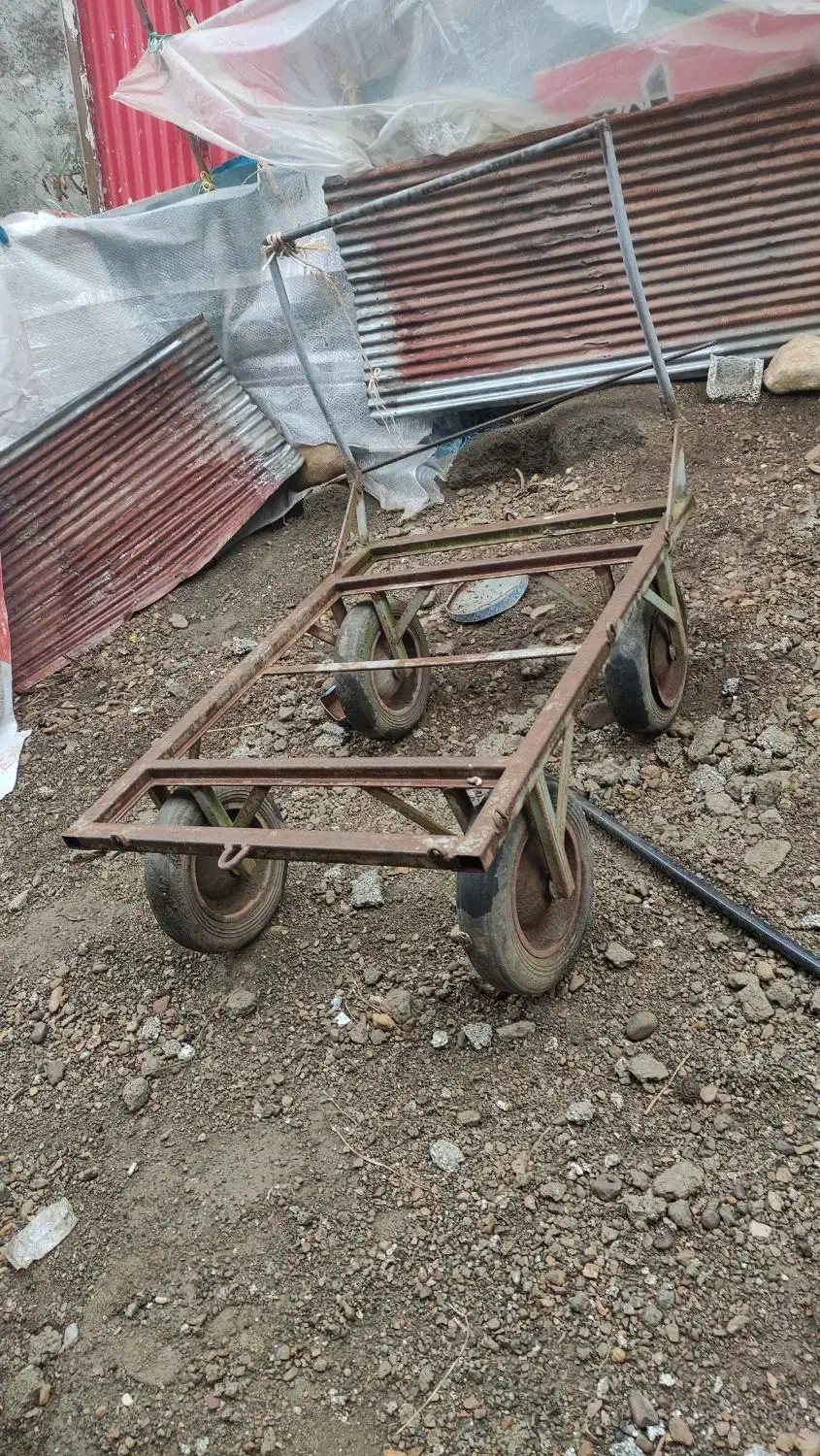 گاری چهار چرخ|ابزارآلات|کلاچای, |دیوار