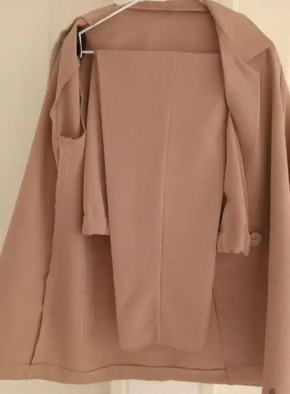 شکت پشمی|لباس|چهارباغ, |دیوار