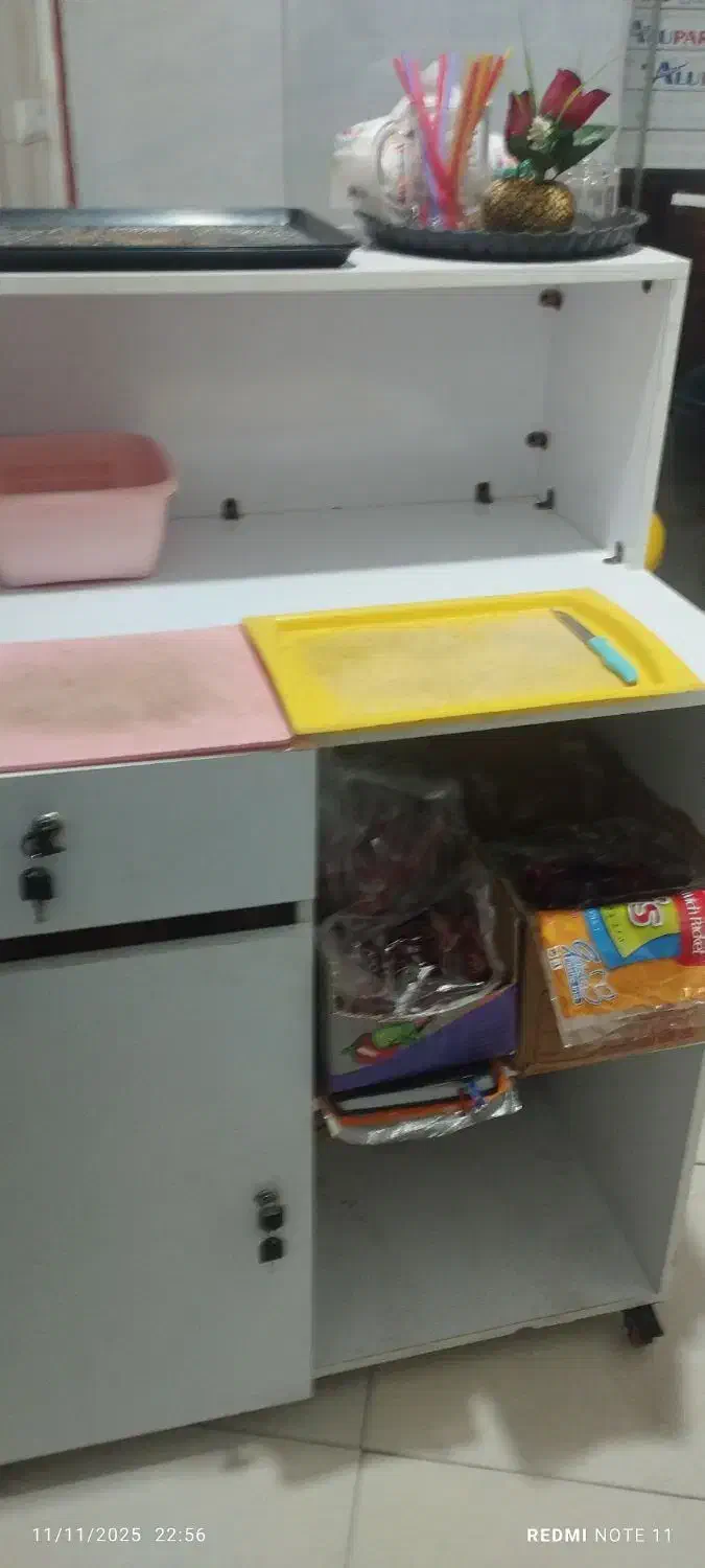 فر ساندویچی|کافیشاپ و رستوران|تویسرکان, |دیوار