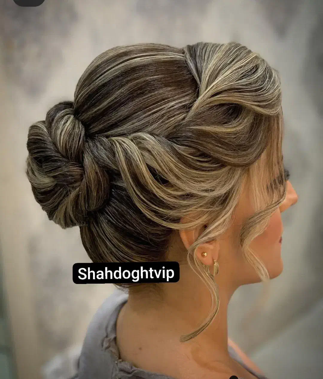 خدمات تخصصی میکاپ و شنیون و آموزش با مدرک معتبر|خدمات آرایشگری و زیبایی|چناران, |دیوار