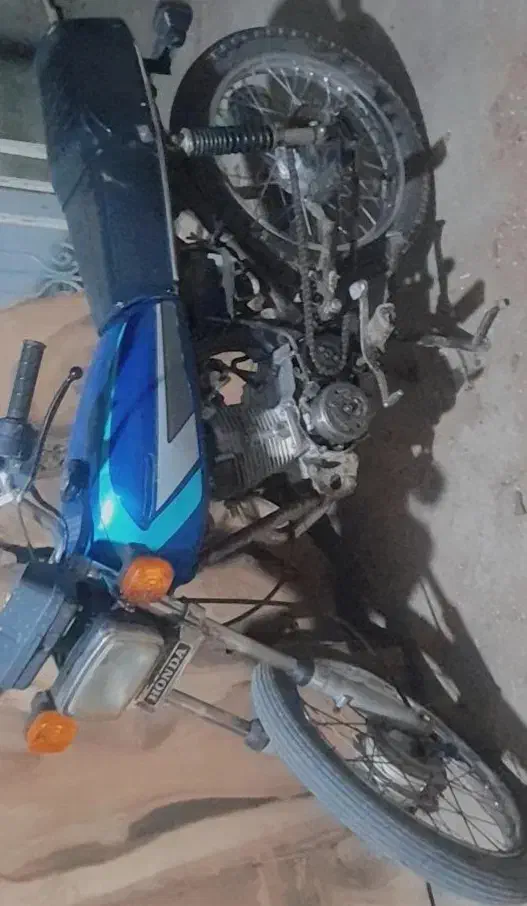 موتور ۱۲۵ با برگه|موتورسیکلت|علی‌آباد کتول, |دیوار