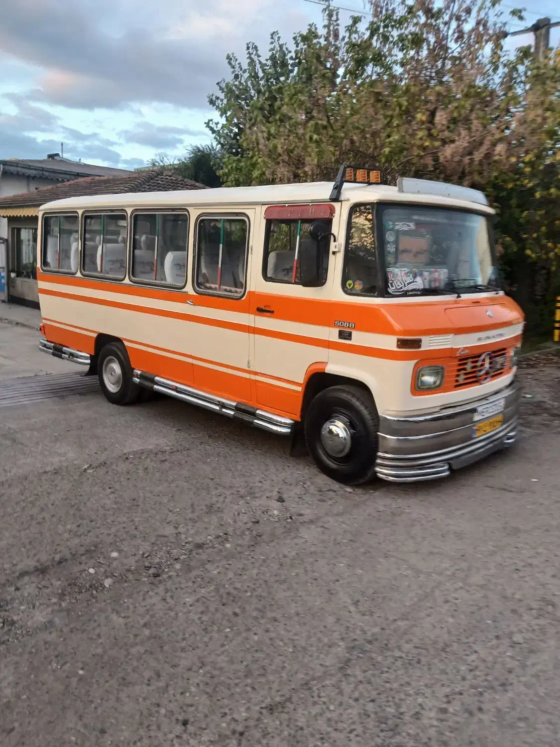 مینی بوس مدل ۶۳ عروسک|خودرو سنگین|رشت, آتشگاه|دیوار