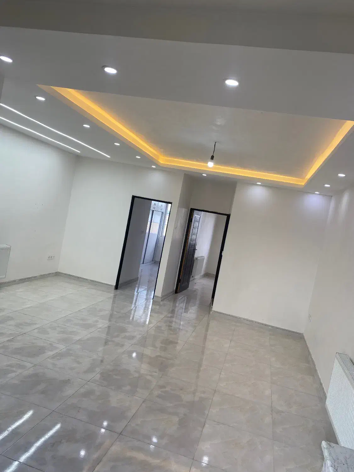 اجاره اپارتمان|اجارهٔ آپارتمان|رشت, آب آسیاب|دیوار