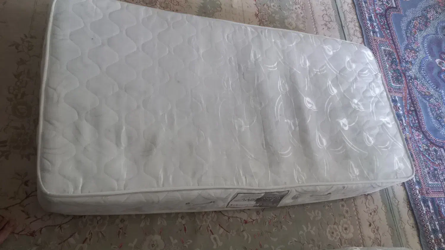 تشک|تشک تختخواب|اهواز, کمپلو جنوبی|دیوار