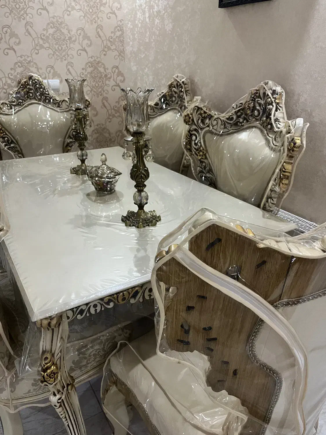 میز ناهارخوری ۶ نفره و ۴ نفره|میز و صندلی غذاخوری|ایلام, |دیوار