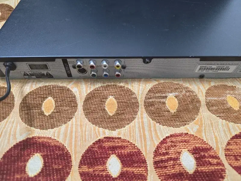 دستگاه دی وی دی یا سی دی|پخش‌کننده DVD و ویدیو|لار, |دیوار