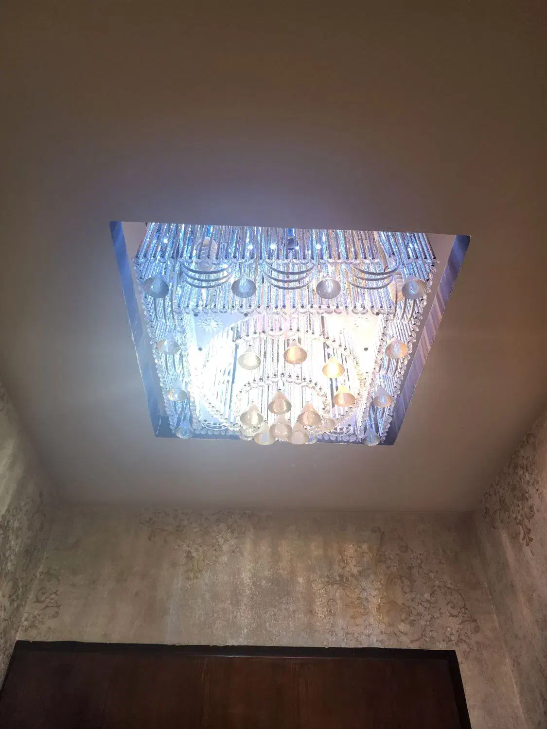 لوستر LED smd|لوستر و چراغ آویز|اصفهان, شهرک میلاد|دیوار