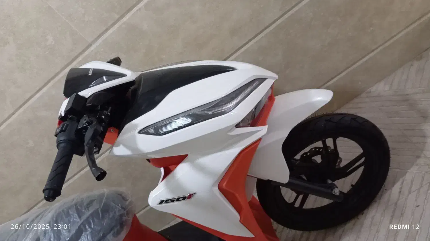 با سلام واریو کلیک اصلی مدل 401صفر بدون کارکرد|موتورسیکلت|طسوج, |دیوار