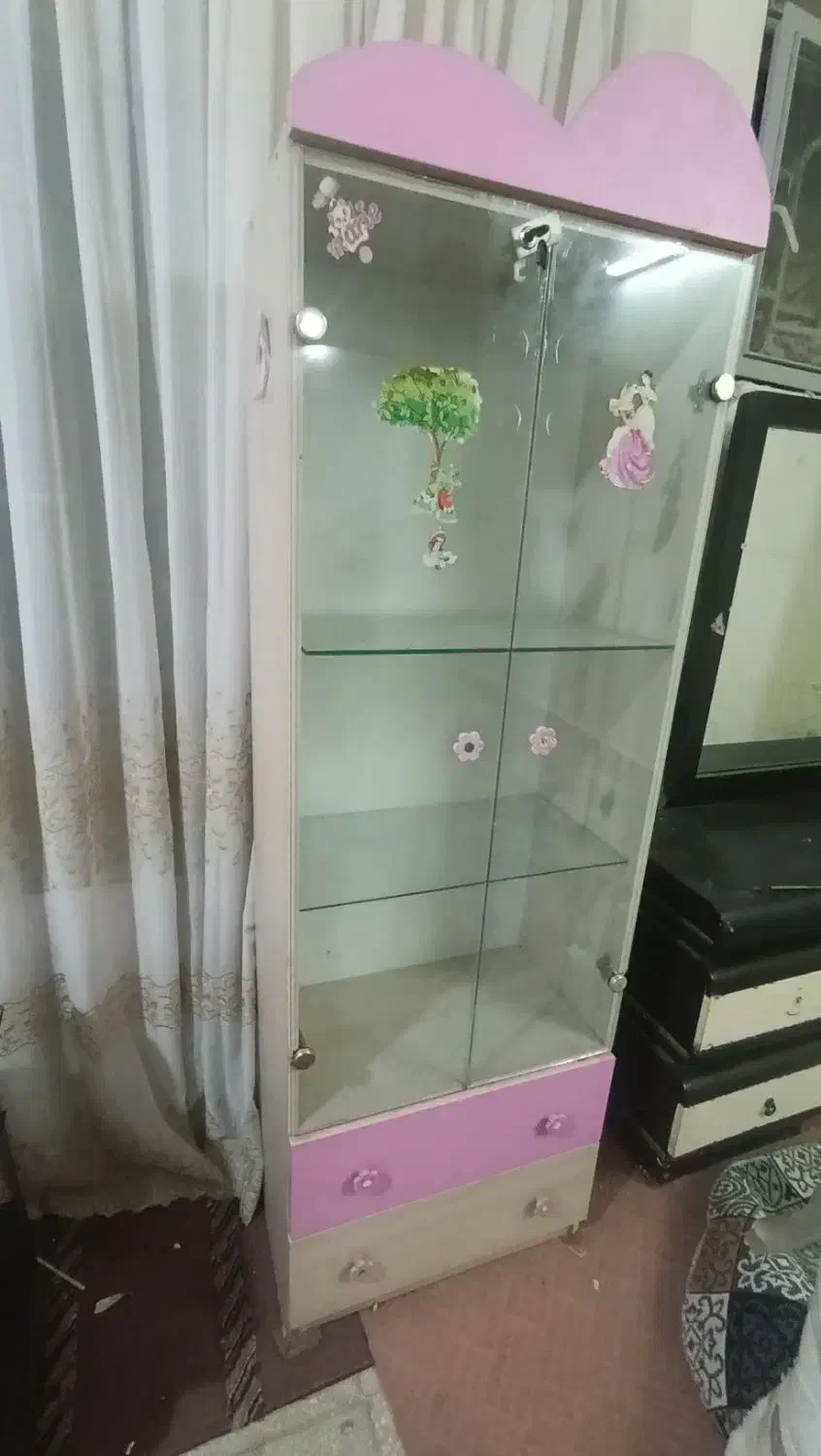 کمد کودک و نوجوان|اسباب و اثاث بچه|کاشان, آیت الله سعیدی|دیوار