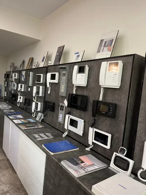 تعمیرات تخصصی آیفون تصویری|خدمات پیشه و مهارت|تهران, لاله زار|دیوار