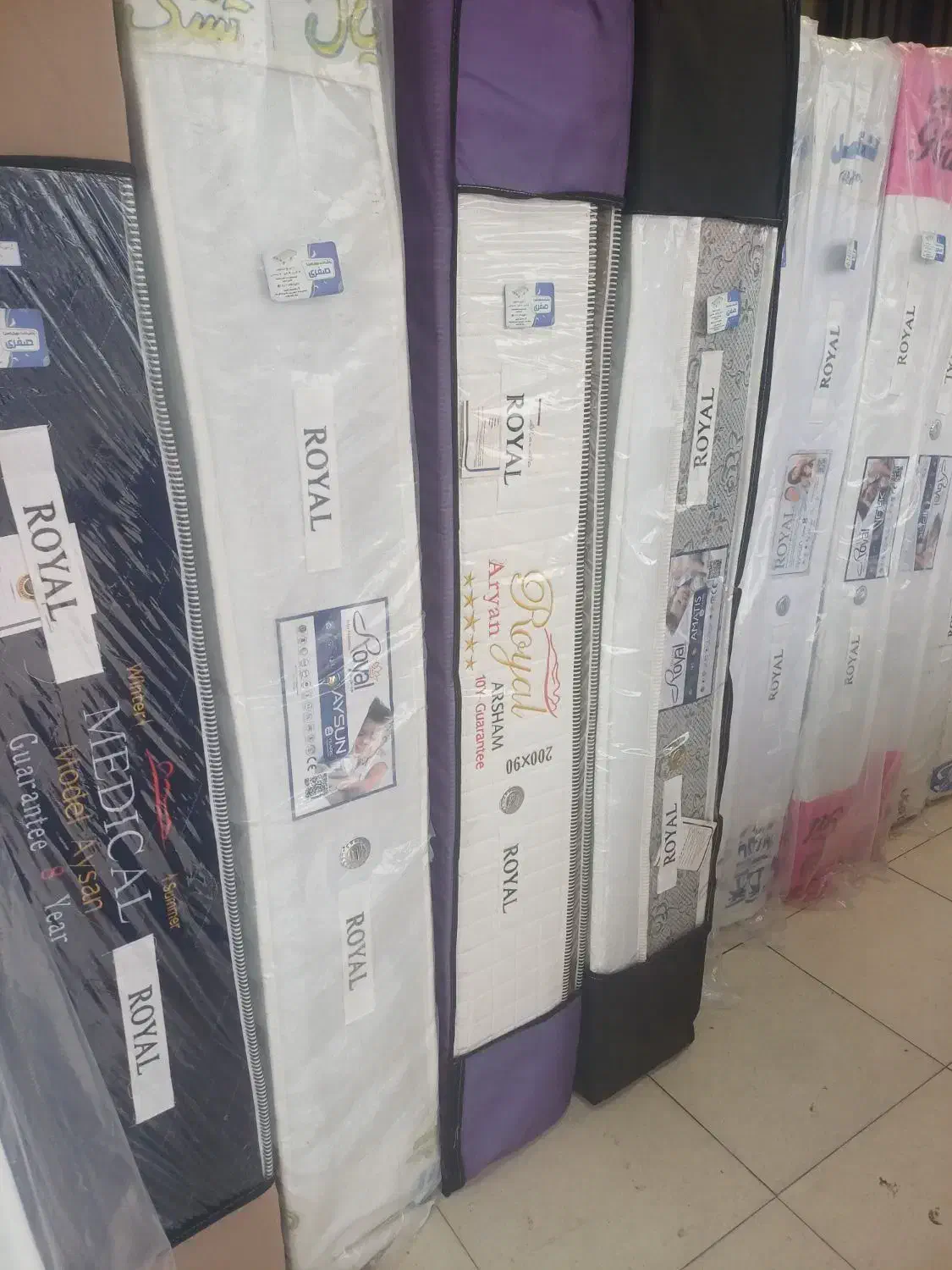 پخش تشک رویال اصل (گیلان)|تشک تختخواب|رشت, گلزاران|دیوار