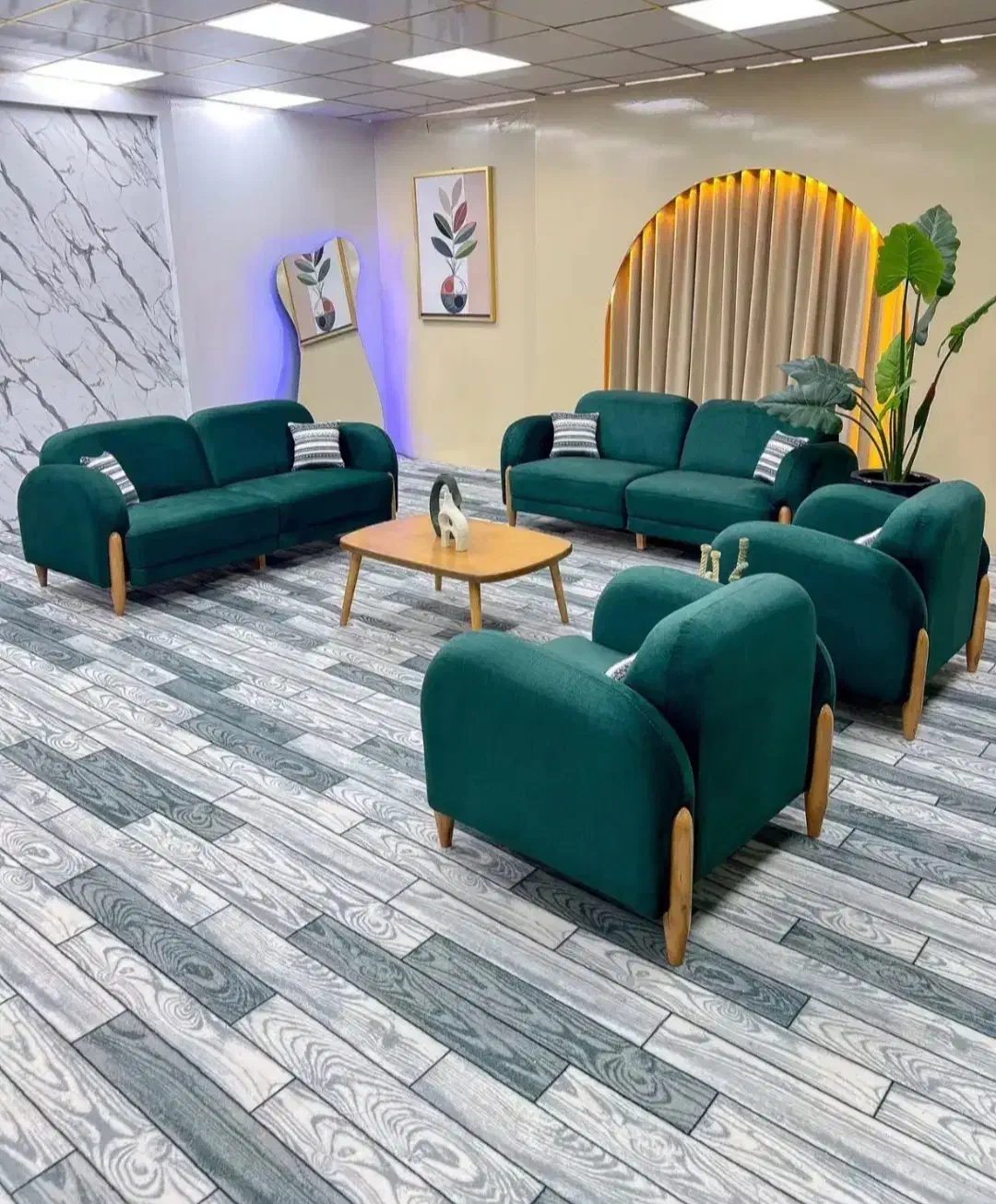 مبل دورسا|مبلمان خانگی و میز عسلی|رشت, معلولین|دیوار