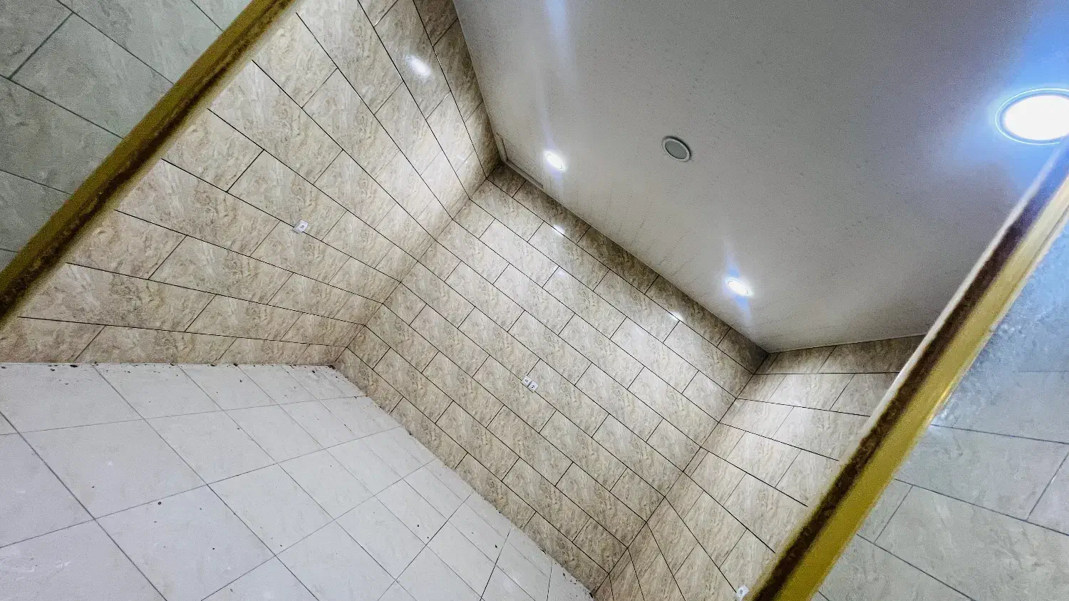 اجاره مغازه دنج در رودسر|اجارهٔ مغازه و غرفه|رودسر, |دیوار