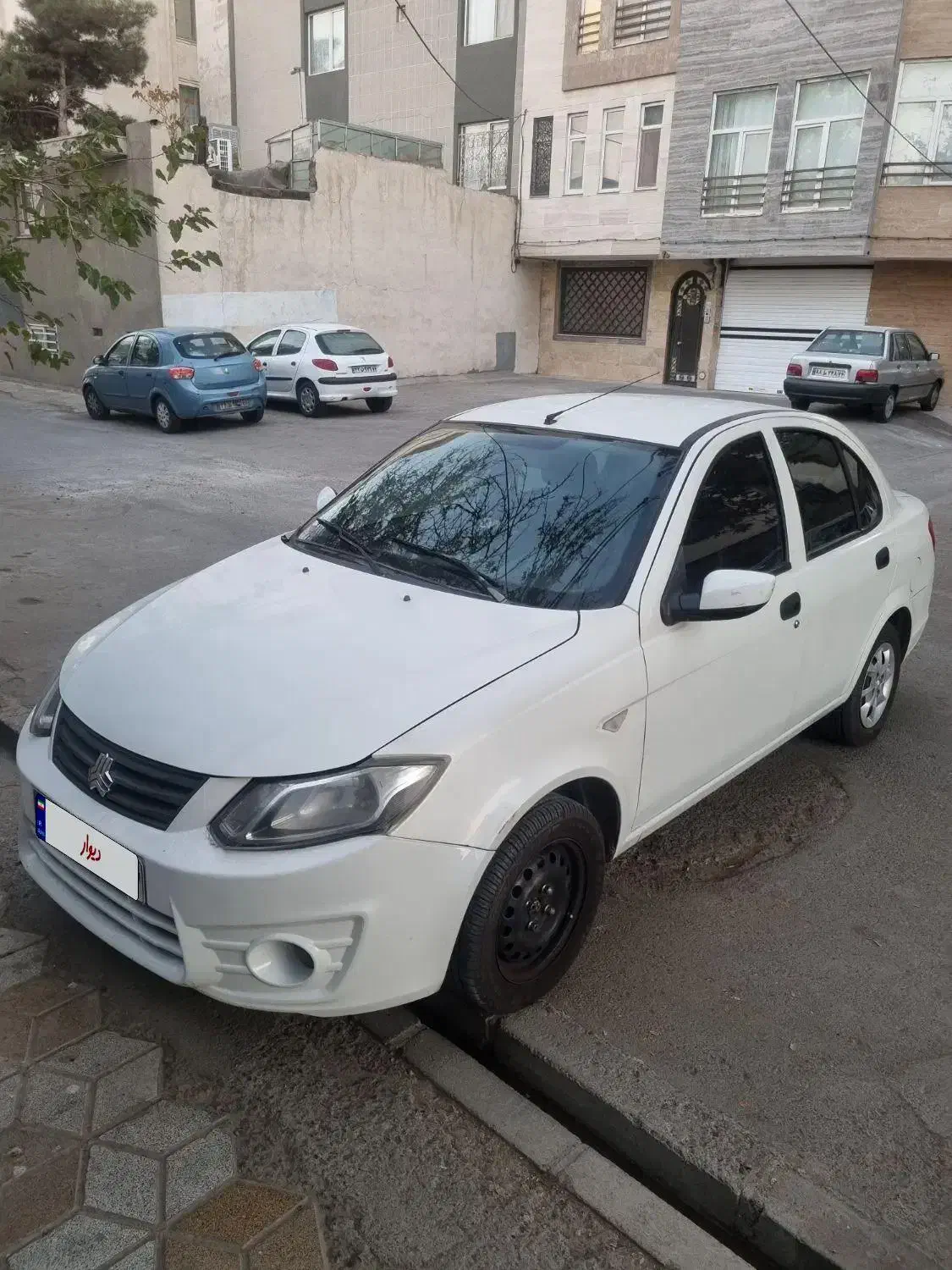 ساینا مدل ۹۹|خودرو سواری و وانت|مشهد, هفت تیر (آب و برق)|دیوار