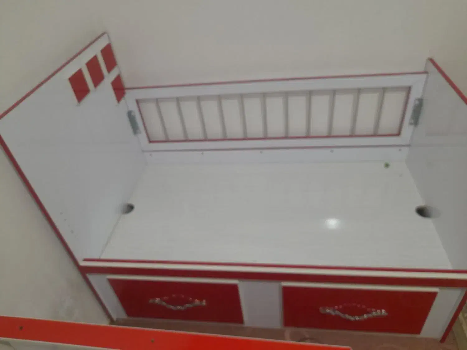 تخت کودک|تخت و صندلی بچه|بیرجند, |دیوار