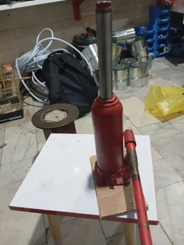 جک روغنی|ابزارآلات|نیشابور, مدرس|دیوار