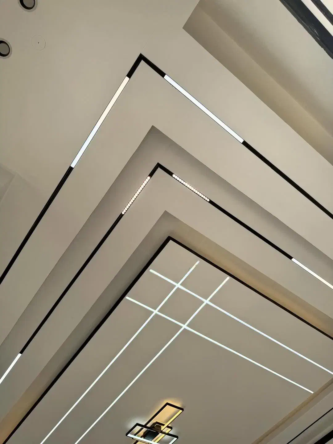 نیازمند نفر ماهر و نیمه ماهر و شاگرد در کناف کاری|استخدام معماری، عمران و ساختمانی|ارومیه, |دیوار