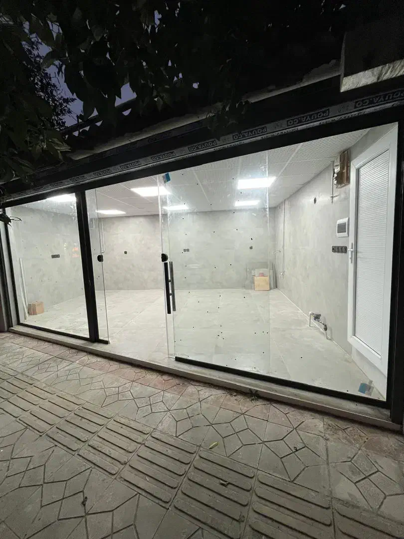 مغازه ۲۸ متری / فارابی / سرویس بهداشتی|اجارهٔ مغازه و غرفه|ساری, |دیوار