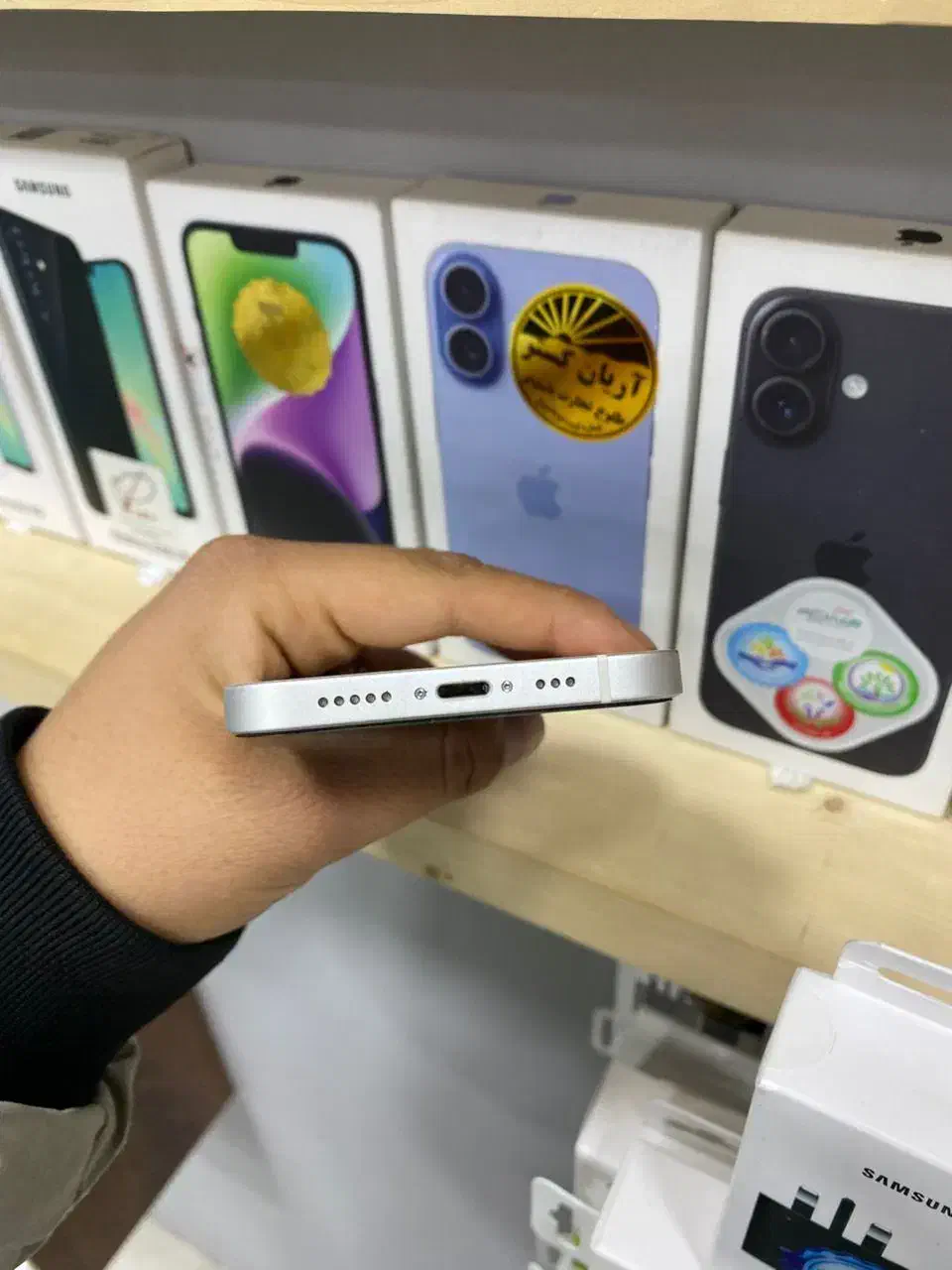 آیفون ۱۲ نرمال 256 گیگ|موبایل|قم, زنبیل آباد|دیوار