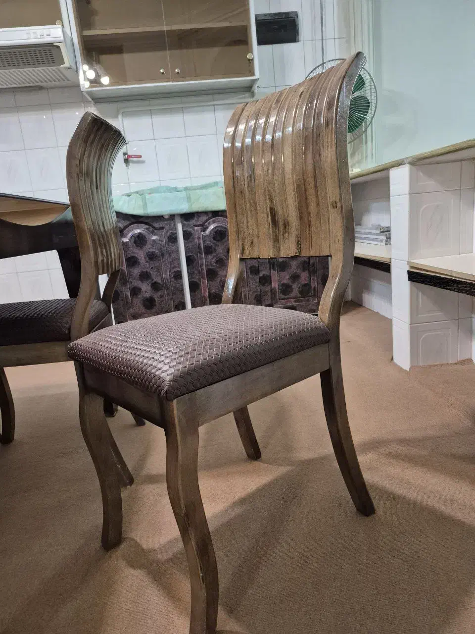 میز نهار خوری 4نفره در حد نو|میز و صندلی غذاخوری|حبیب آباد, |دیوار